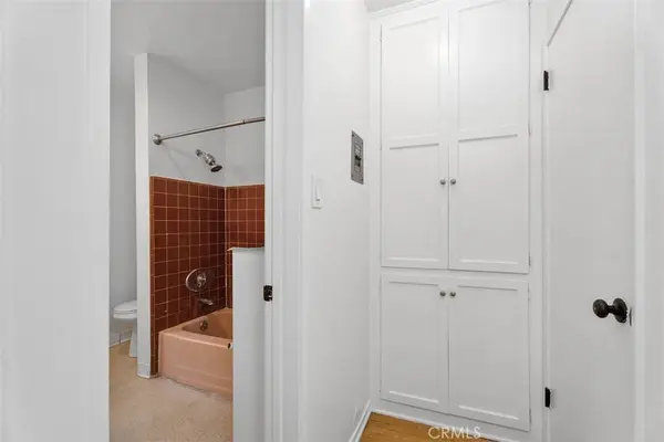 1015 E. Ocean Blvd. #4, Long Beach, CA 90802