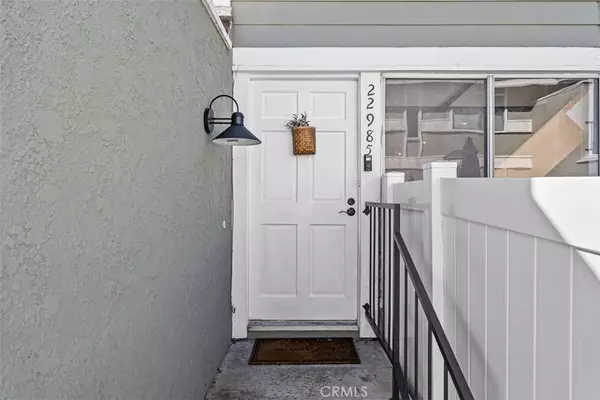 22985 Via Cereza #2B, Mission Viejo, CA 92691