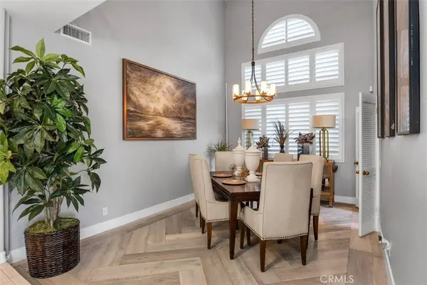 25881 Cedarbluff, Laguna Hills, CA 92653