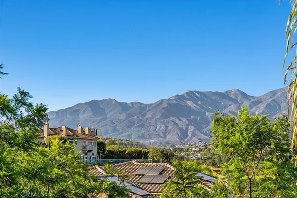10 Thorn Oak, Rancho Santa Margarita, CA 92679