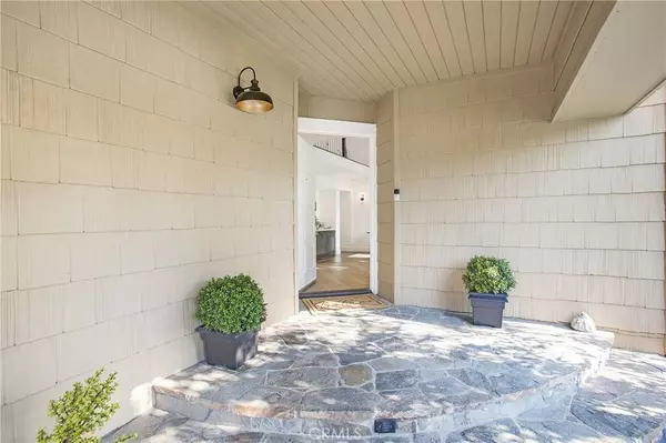 8 Summitcrest, Rancho Santa Margarita, CA 92679