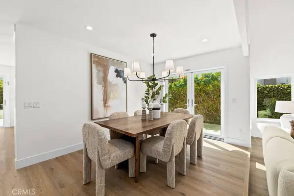 937 Carnation, Costa Mesa, CA 92626