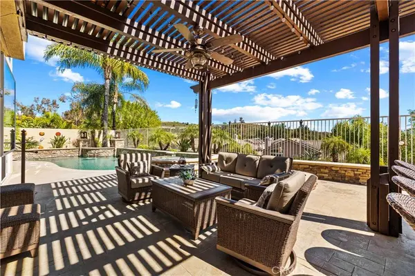 32 Via Perico, Rancho Santa Margarita, CA 92688