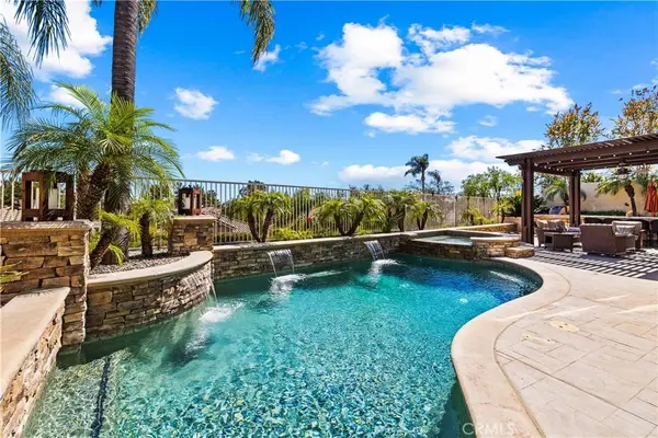32 Via Perico, Rancho Santa Margarita, CA 92688