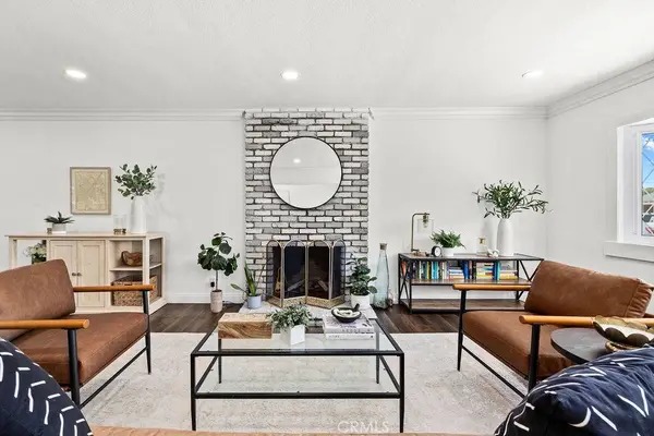 515 E Hoover, Orange, CA 92867