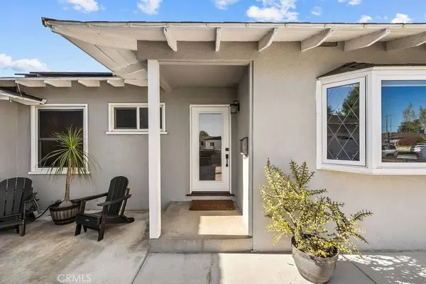 515 E Hoover, Orange, CA 92867