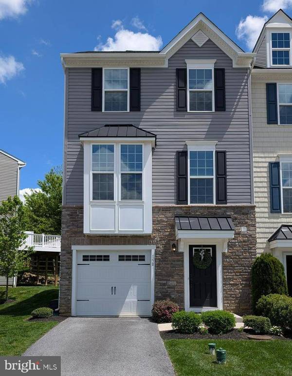 158 MULBERRY DR, Malvern, PA 19355