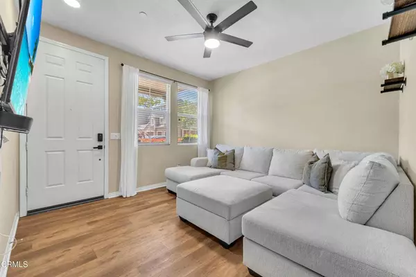 423 Green River ST, Oxnard, CA 93036