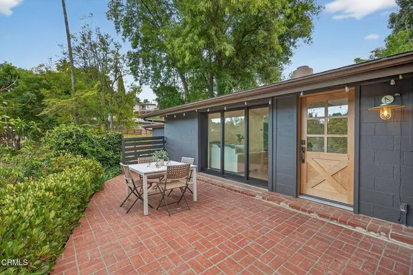22261 Ybarra RD, Woodland Hills, CA 91364
