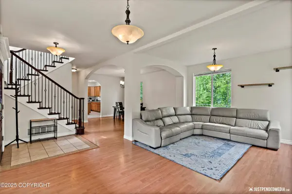 1675 E Pintail DR, Wasilla, AK 99645