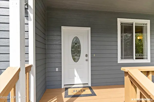 1675 E Pintail DR, Wasilla, AK 99645