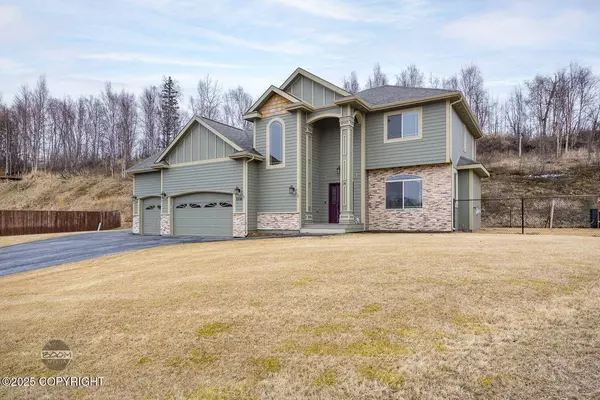 5136 E Capon CIR, Wasilla, AK 99654