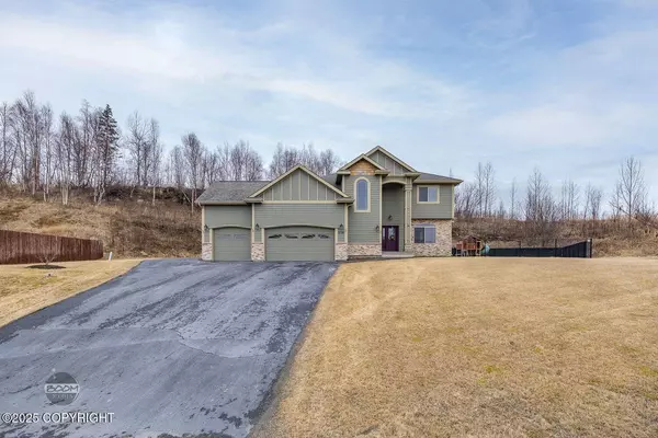 5136 E Capon CIR, Wasilla, AK 99654