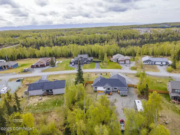 2611 W Angela DR, Wasilla, AK 99654