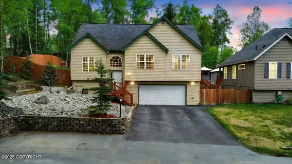10591 Chain of Rock ST, Eagle River, AK 99577