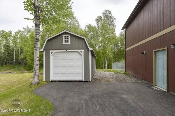 5661 N Tahoe DR, Wasilla, AK 99654