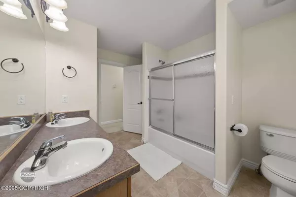 1968 S Paddock DR, Wasilla, AK 99654