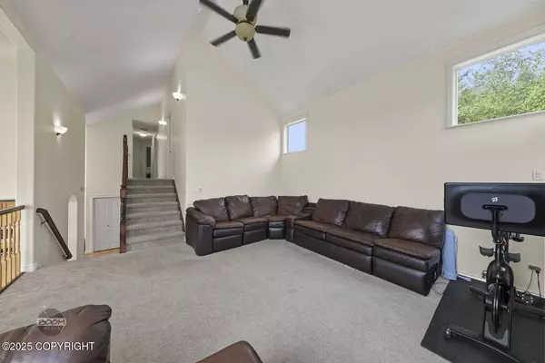 1968 S Paddock DR, Wasilla, AK 99654