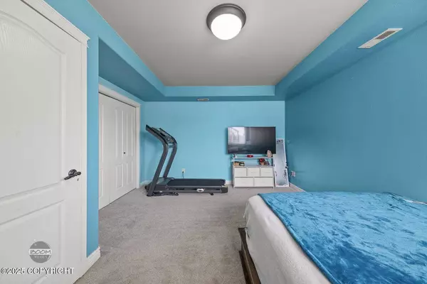 1968 S Paddock DR, Wasilla, AK 99654