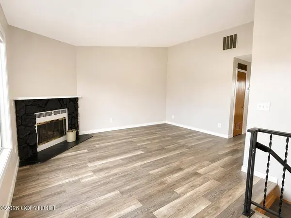 8050 Pioneer DR #1705, Anchorage, AK 99504