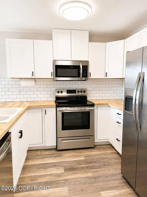 8050 Pioneer DR #1705, Anchorage, AK 99504