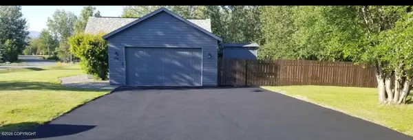 1821 N Belmont CIR, Palmer, AK 99645