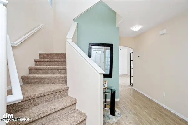 850 N Back Eddy CIR, Palmer, AK 99645