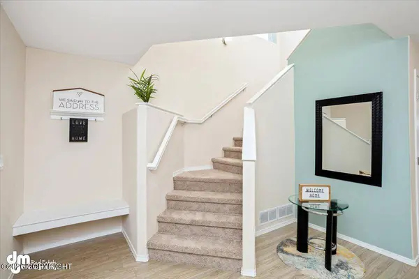 850 N Back Eddy CIR, Palmer, AK 99645