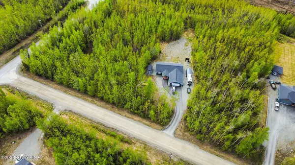 10300 W Backus DR, Wasilla, AK 99654
