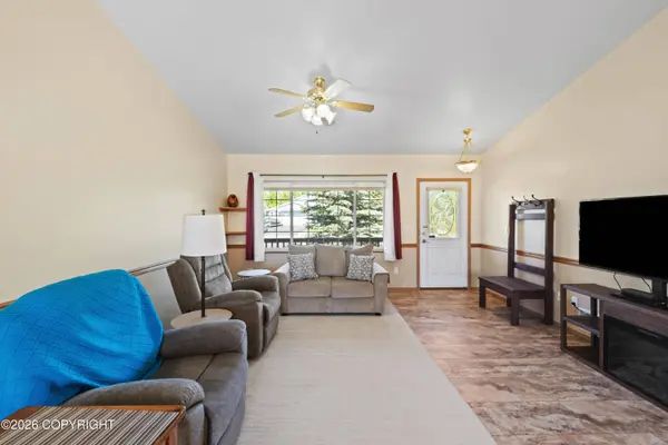 1210 S Rebecca DR, Palmer, AK 99645