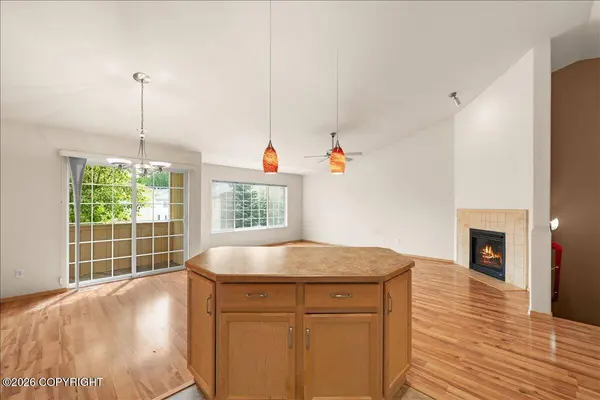 5775 Sapphire LOOP 38B, Anchorage, AK 99504