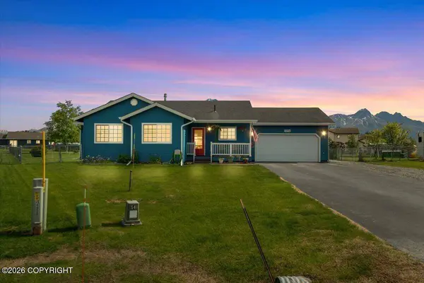 13706 E Grassland CIR, Palmer, AK 99645