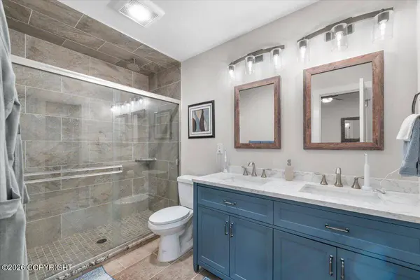 678 N Sandbar CIR, Palmer, AK 99645