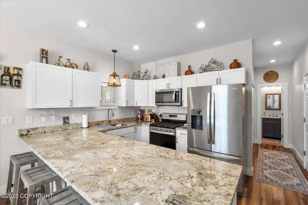 678 N Sandbar CIR, Palmer, AK 99645