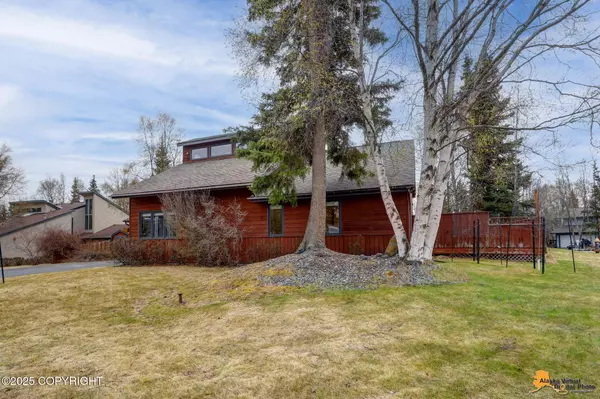 3011 AMBER BAY LOOP, Anchorage, AK 99515