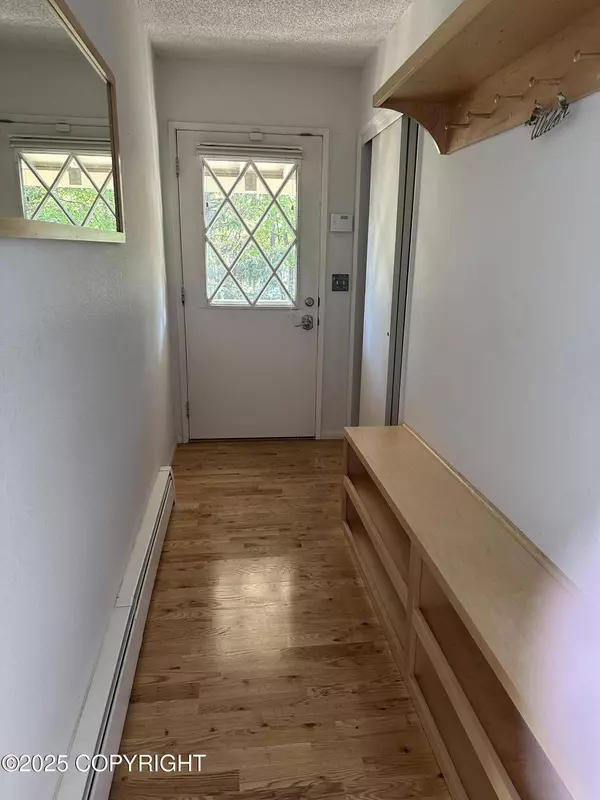 13120 Saunders RD, Anchorage, AK 99516