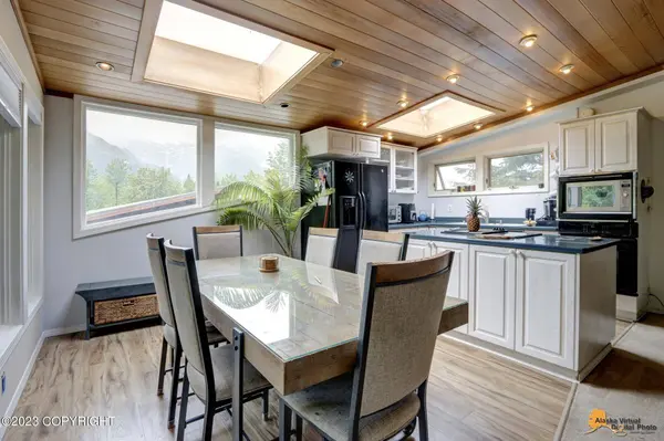 401 Portage Glacier LOOP, Girdwood, AK 99587