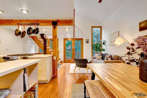 275 Hottentot Mine RD, Girdwood, AK 99587