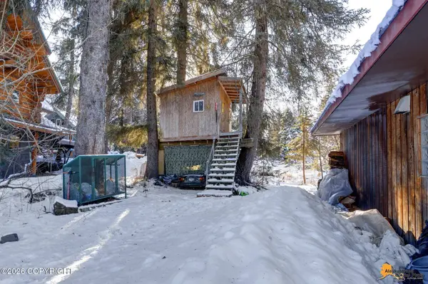 2898 Alyeska HWY, Girdwood, AK 99587