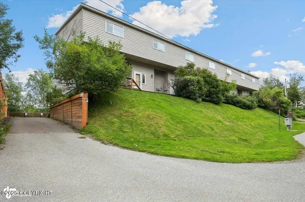 1072 E Westpoint DR #5, Wasilla, AK 99654