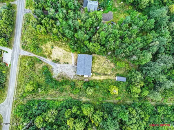 8305 S Ivanhoe ST, Palmer, AK 99645