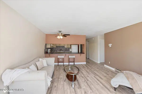 400 W 76th AVE #212, Anchorage, AK 99518