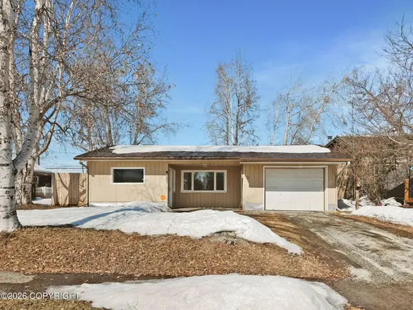 201 E 5th AVE, North Pole, AK 99705