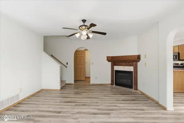 6830 All Star CIR, Anchorage, AK 99504