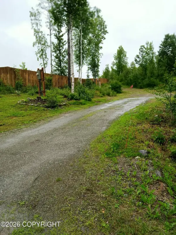 781 N Tammy LN, Wasilla, AK 99623