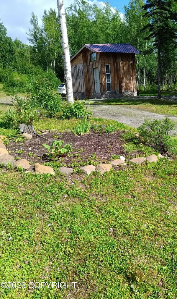 781 N Tammy LN, Wasilla, AK 99623