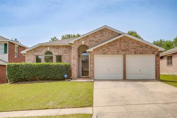 909 Western Pass, Fort Worth, TX 76179