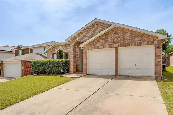 909 Western Pass, Fort Worth, TX 76179