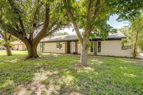 616 Timothy Drive, Fort Worth, TX 76028