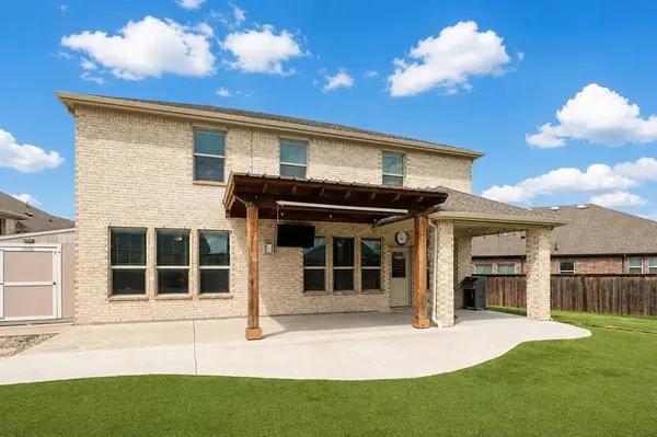 10201 Claire Creek Road, Fort Worth, TX 76126